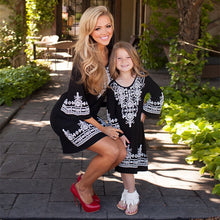 Load image into Gallery viewer, Mother daughter dresses mommy and me clothes women Kids Girl Formal Party princess dress elegant family matching clothing H0441